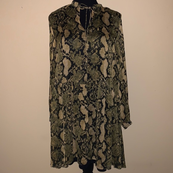 H&M Women’s Size Small- Sheer Lined snake skin look pullover dress. - Picture 2 of 4